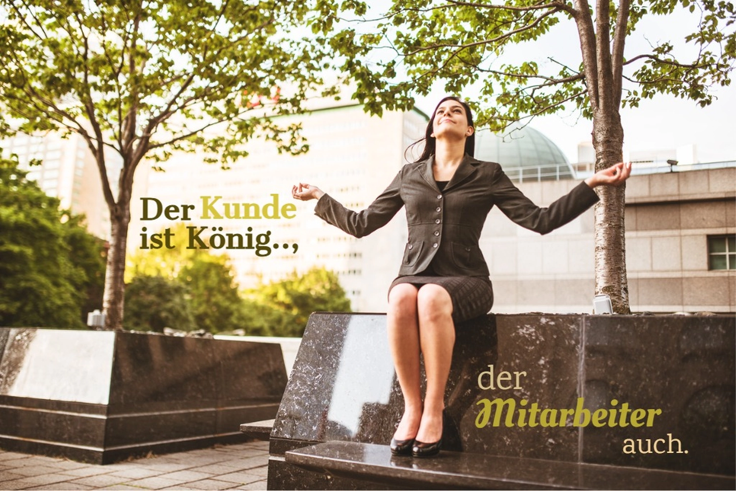 fríeco prílesophiert – Coach, Künstlerin – Geschäftsfrau beim Yoga